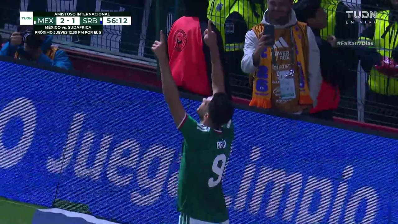 Se vale llorar: Golazo de Raúl Jiménez y así se lo dedica a su padre