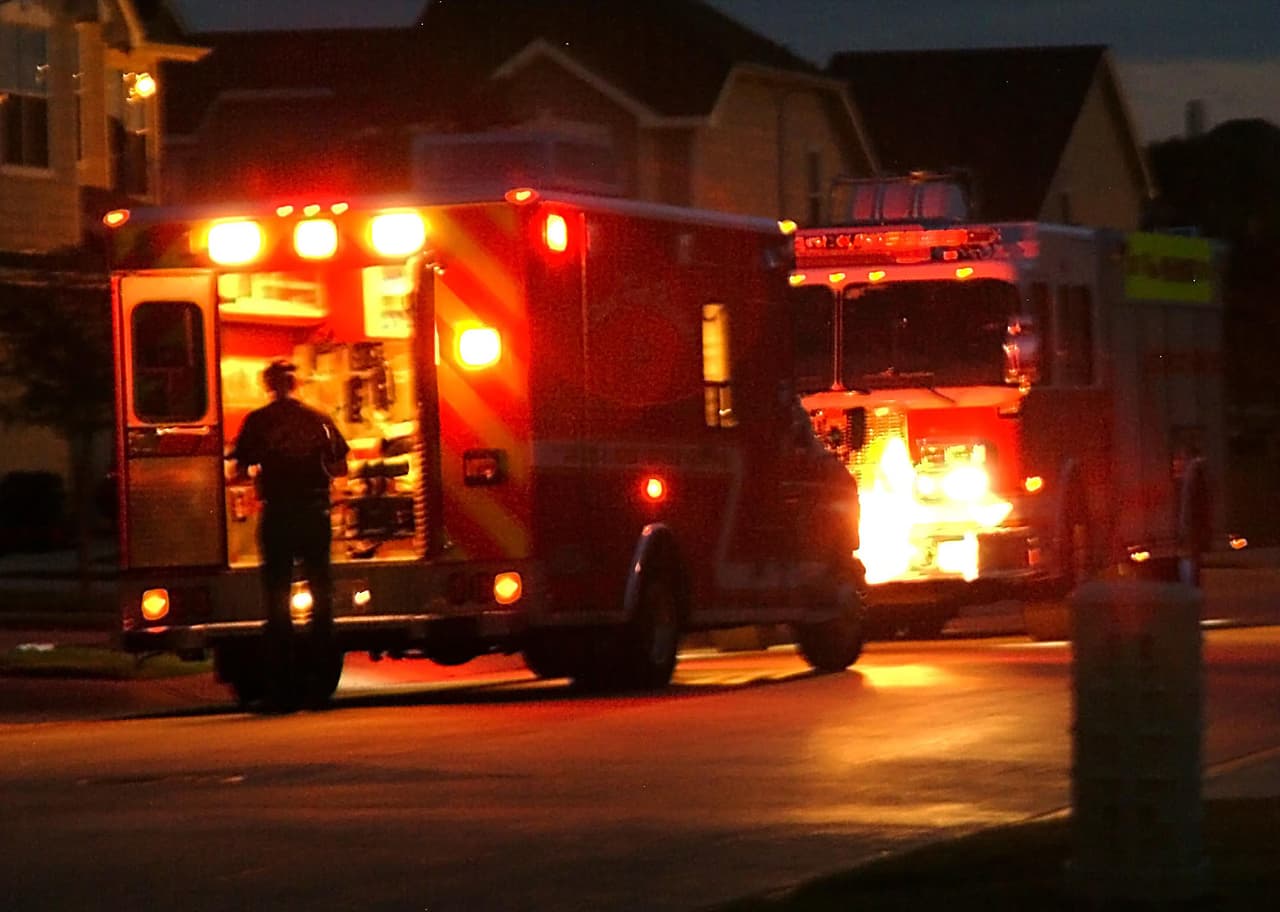 Accidente deja a un joven hispano muerto y a otro herido en Cobb