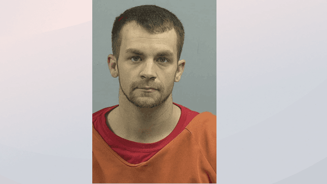 Acusan a sujeto por posesión de drogas y arma de fuego