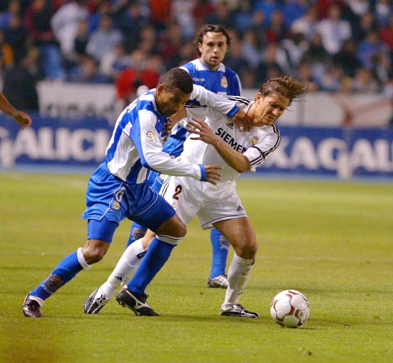 Uno de los fichajes bomba que no funcionó en el América fue el del brasileño Djalma Feitosa 'Djalminha', quien hizo del Dépor de La Coruña el campeón de España con su magia y habilidad.