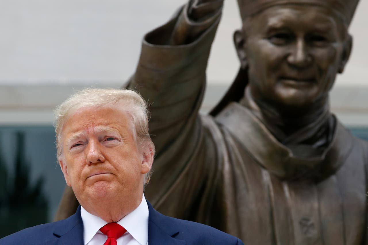 Trump intentó registrarse para votar en Florida usando la dirección de D.C., según reporte 