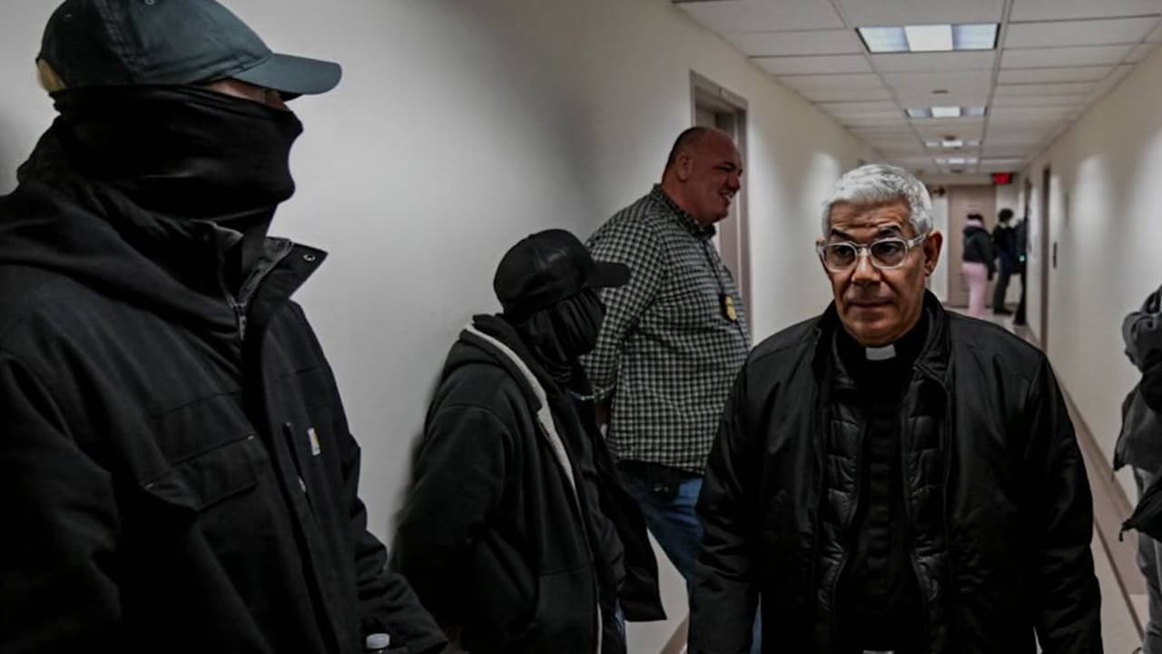 Juez impone reglas a ICE para detener inmigrantes en 26 Federal Plaza: te explicamos la medida