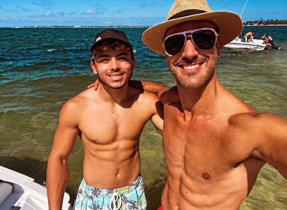 Cristan Carabias es producto de la relación que tuvo Ximena Duque con el actor mexicano 
<b>Christian Carabias</b>.
<br>