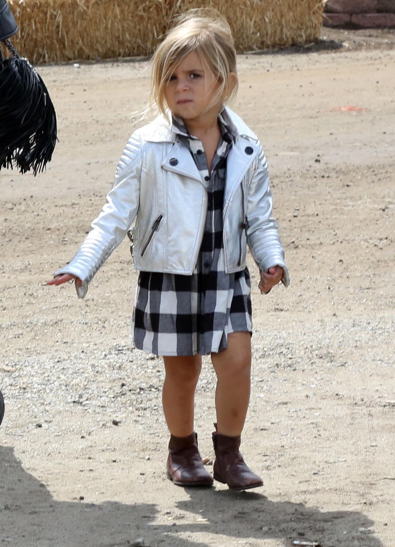 La pequeña Penelope ya es toda una 'fashionista' y se nota que ha aprendido bien de las Kardashians mayores.