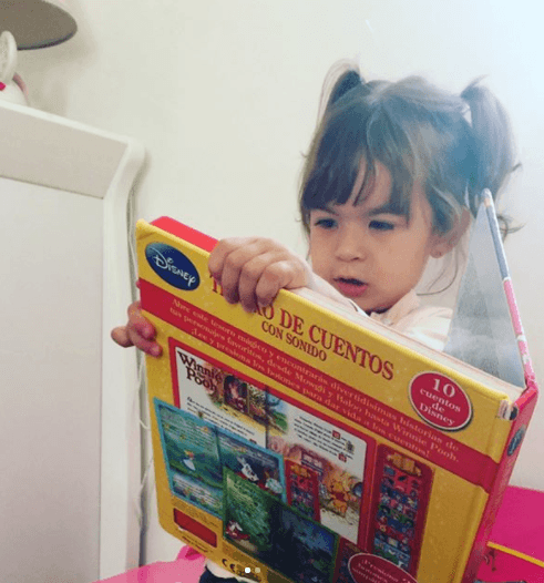 A nadie le cae mal un poco de lectura antes de ir a la escuela.