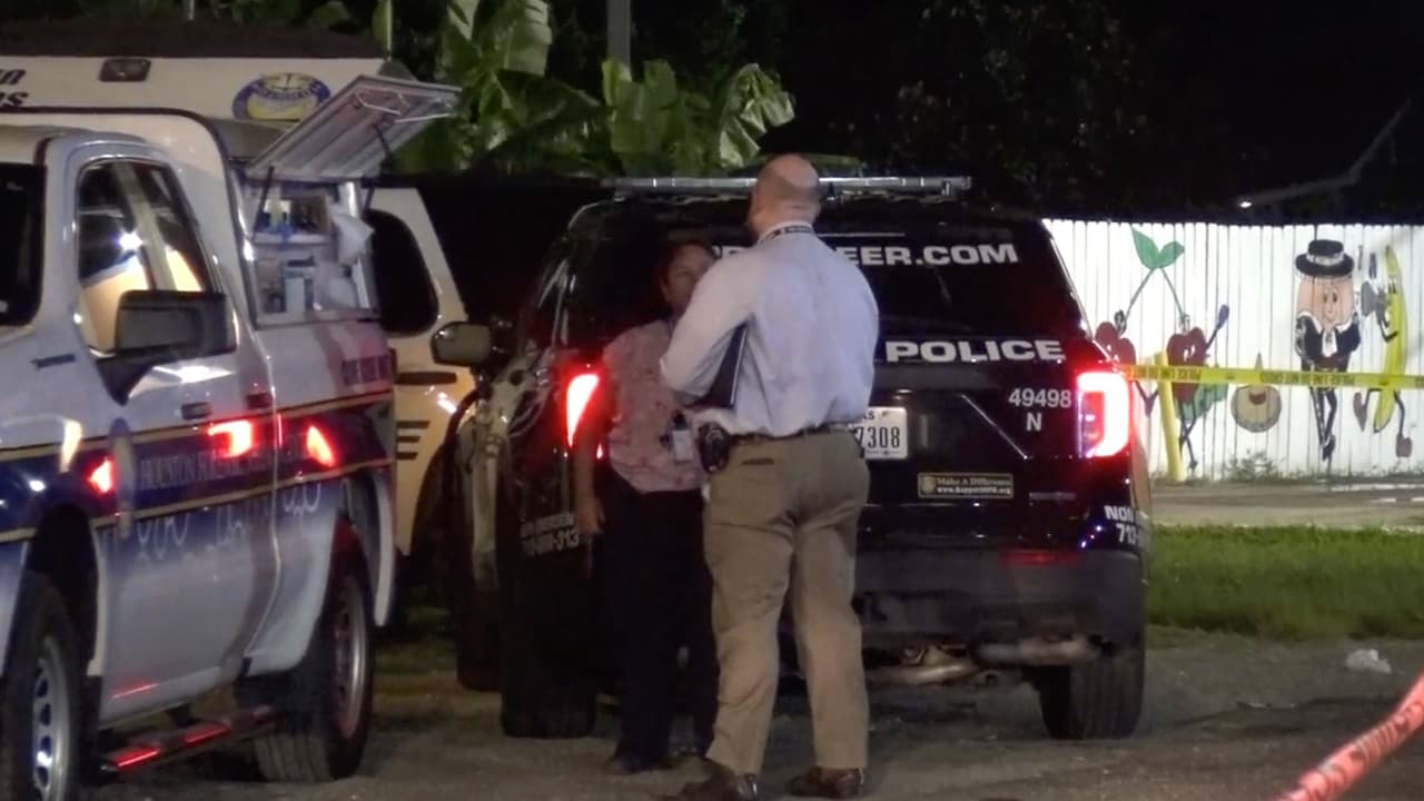El Departamento de Policía de Houston (HPD) investiga el tiroteo que deja a un hombre muerto en un restaurante móvil ubicado al norte de la ciudad de Houston.