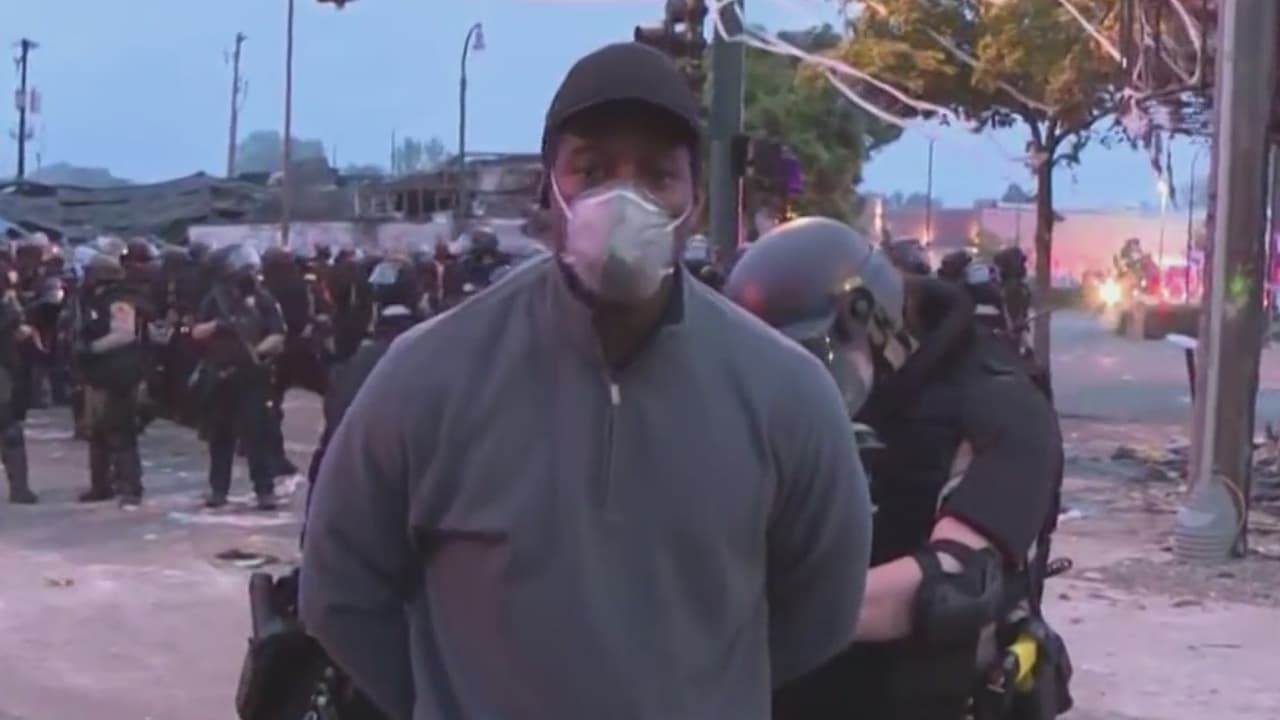 Un equipo de noticias de CNN fue arrestado mientras cubría en vivo las protestas en Minneapolis