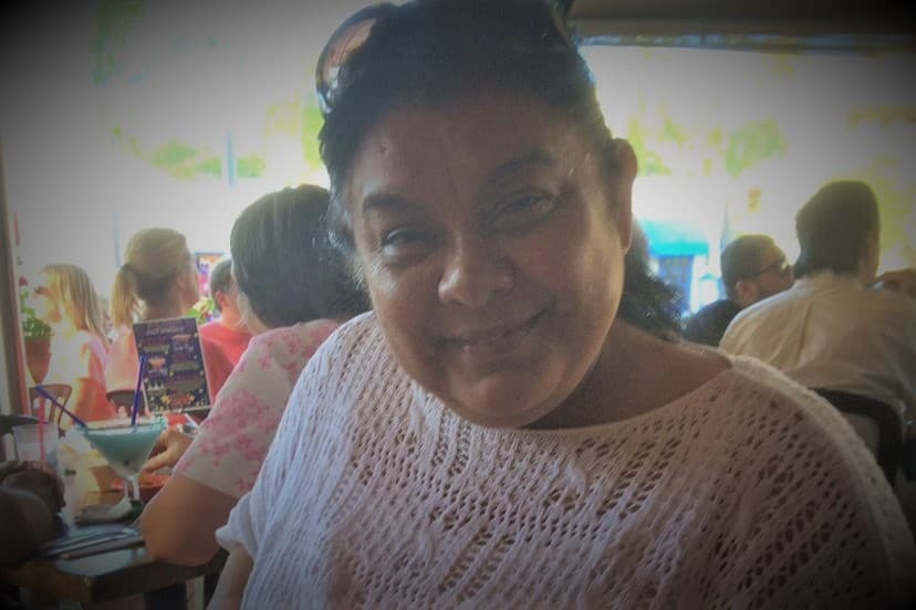 Hispana que trabajó 20 años en una cafetería escolar murió de coronavirus un día antes de su cumpleaños 55