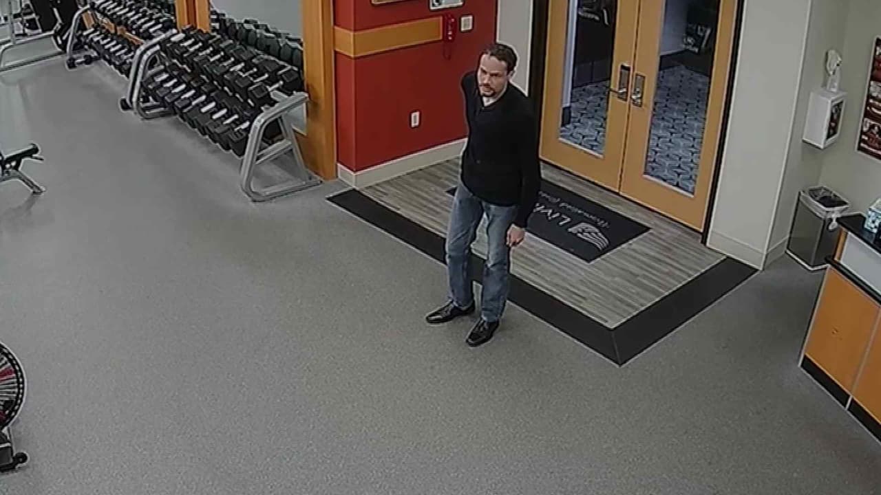 Allen acusado de intentar asesinar a Trump comparece en corte y seguirá detenido bajo custodia