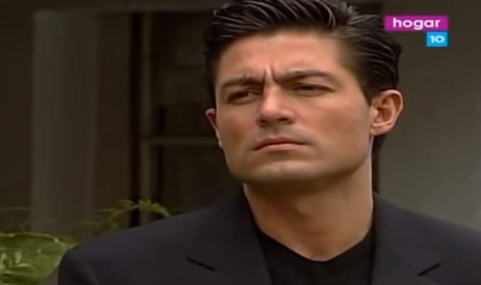 Fernando se ha distinguido por ser galán de telenovelas, tuvieron que pasar al menos ocho producciones para que consiguiera su primer protagónico en el mundo de las telenovelas.