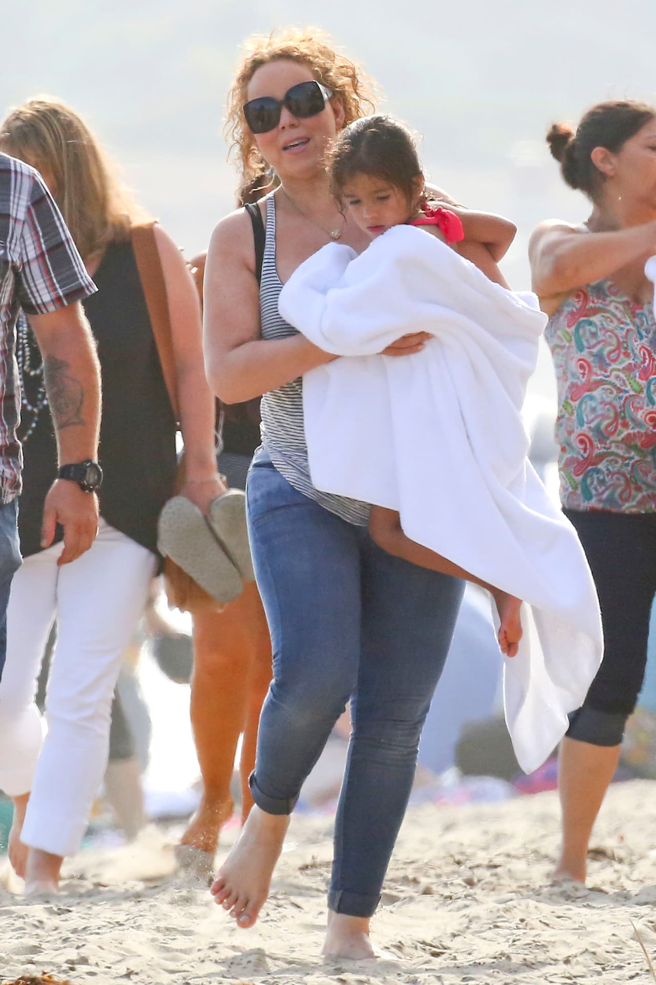 Mira qué linda su nena Monroe.