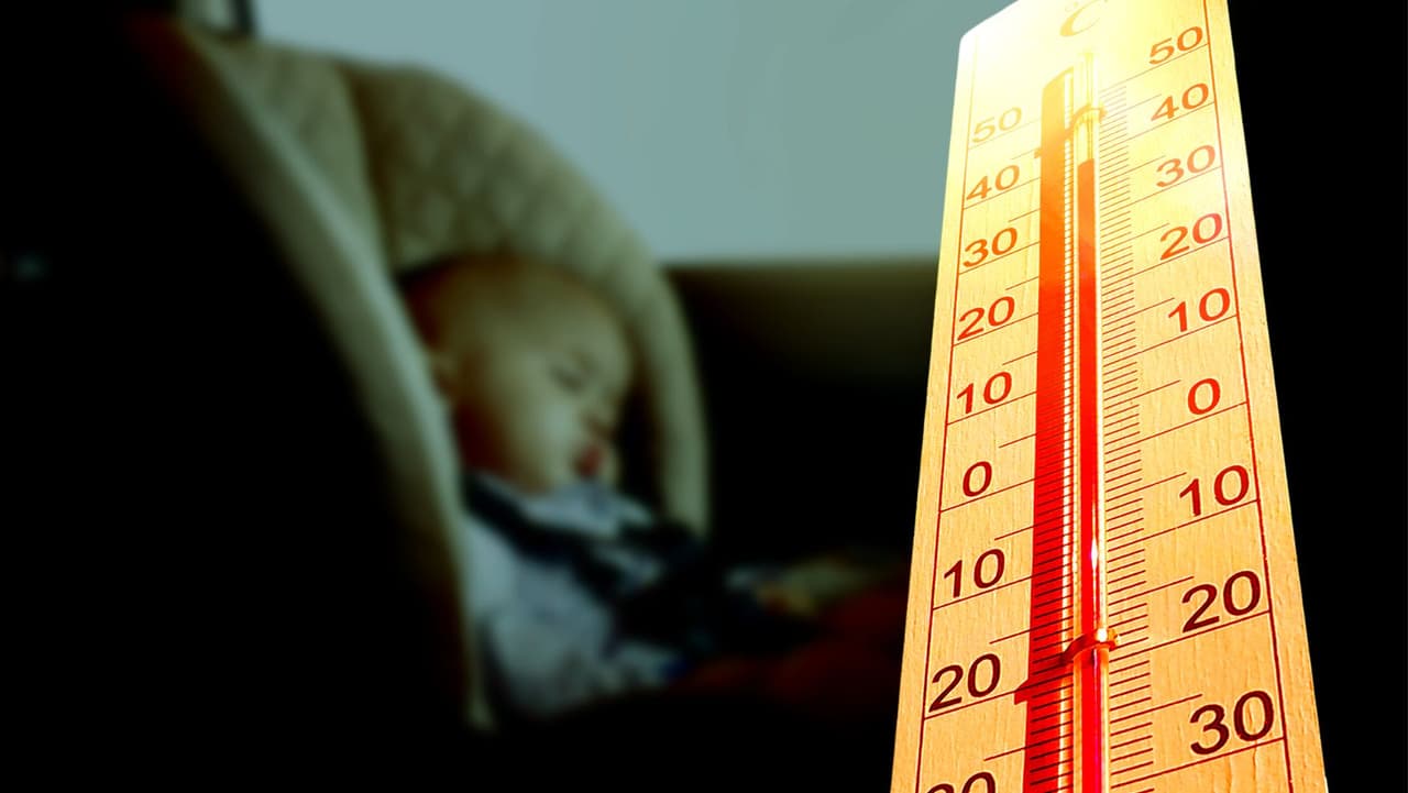 Acusan a Kennison Paige Mcgrew de dejar a sus dos niños pequeños en un carro expuesto al calor