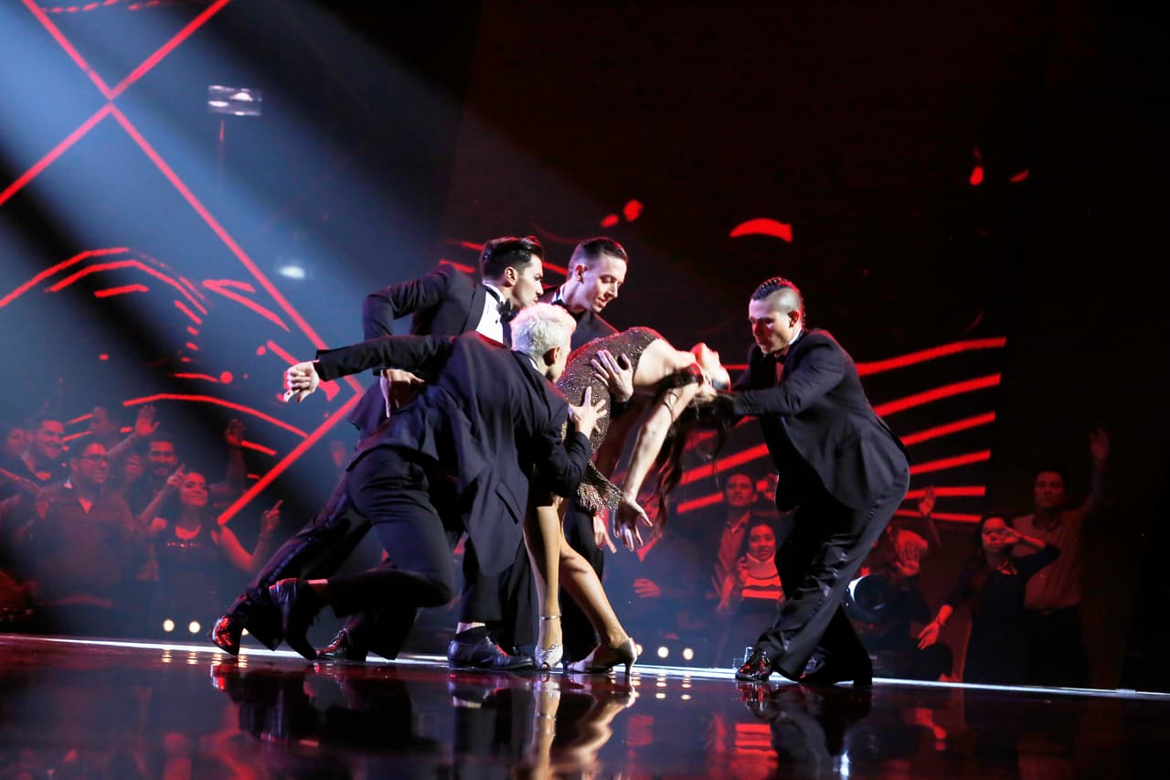 Además, hizo reveladores declaraciones al afirmar que "Aún duele (y) a las mujeres hay que respetarlas".