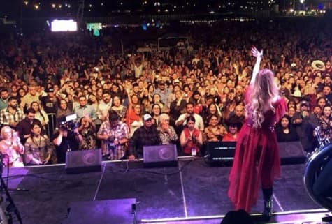 La también madre de tres pequeños ha superado las adversidades y actualmente se encuentra en plena promoción de su disco en vivo 'La Villarreal', en el que retoma algunos de sus éxitos como solista y como parte de Límite, además de contar con las colaboraciones de María José, El Dasa, Ha*Ash y Río Roma.