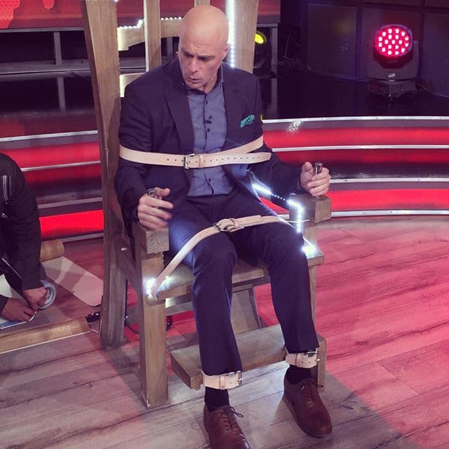 ¡Toques, toques! ¿Creen que Lisardo aguanta poco o mucho?