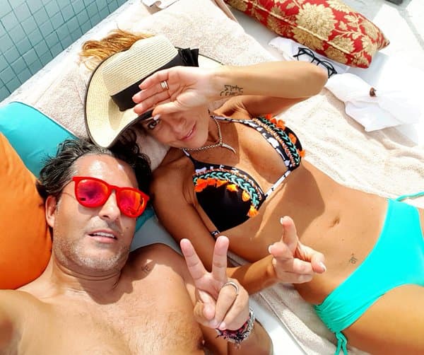 ¡Súper 'hot'! Negrito y su esposa disfrutaron unas deliciosas vacaciones.
