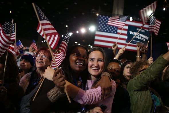 Obama ganó la reelección para un segundo mandato, hasta el 2016, frente al aspirante republicano, Mitt Romney, según las proyecciones de CNN, CBS y MSNBC.