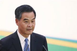 El líder de gobierno hongkonés, Leung Chun-ying, hizo el anuncio a 18 días de iniciadas las protestas a favor de la democracia.