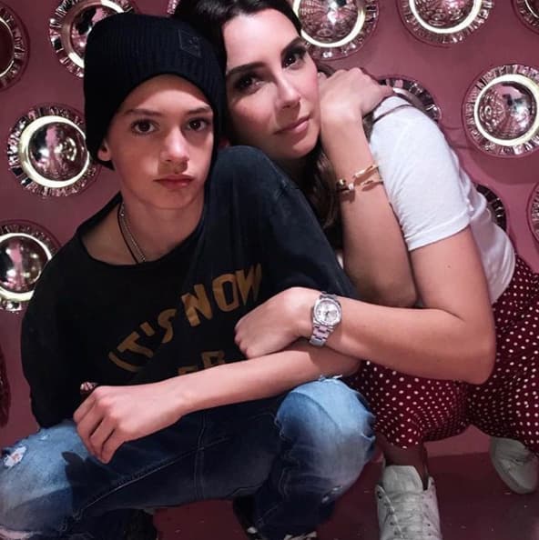 Su mamá también le escribió a primera hora a través de Instagram: "Mi hermoso chico con corazón de oro. Amo hasta los cocos azules, mi amor. ¡Estás creciendo muy rápido! Dios te bendiga siempre y haga realidad todos tus sueños. Yo estaré a tu lado para aplaudirte y apoyarte. Feliz cumpleaños".