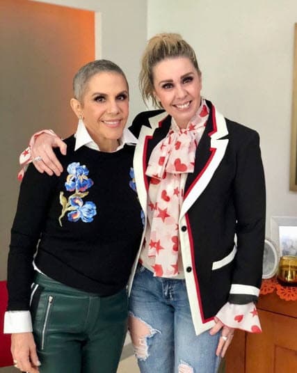 Su personaje es una madre de familia que lo hará todo por sus hijas. "Margarita es una mujer que enviudó hace muchos años, que aparentemente es muy estricta, pero la verdad es que todo lo hace por amor a las hijas. Es muy común en las mamás que nos dicen unas cosas medio feas y gachas y de verdad lo están haciendo por amor", explicó.
<br>