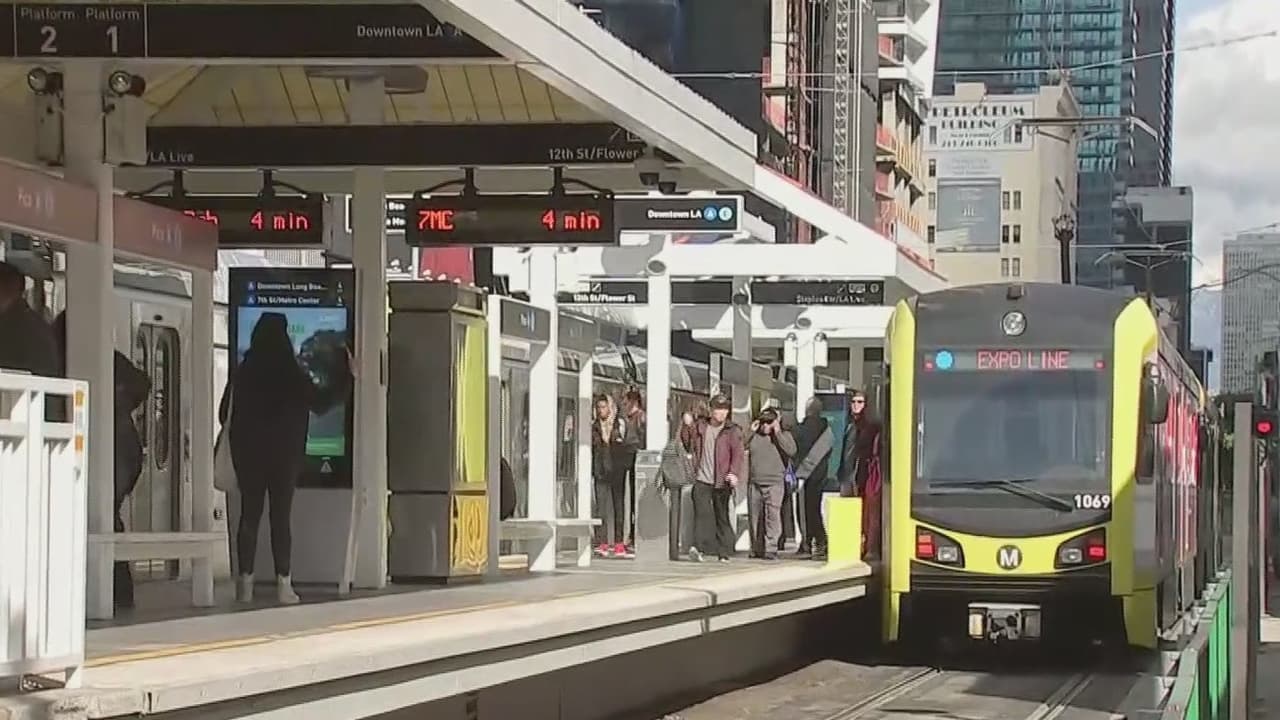 Metro gratis por las primarias 2024 en Los Ángeles: en tren, autobús y bicicleta puedes ir a votar