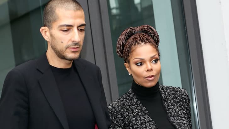 Janet Jackson es una de las celebridades se han separado después de tener un bebé. La hermana del 'Rey del pop' anunció recientemente que había terminado su relación con su esposo, el multimillonario Wissam Al Mana.