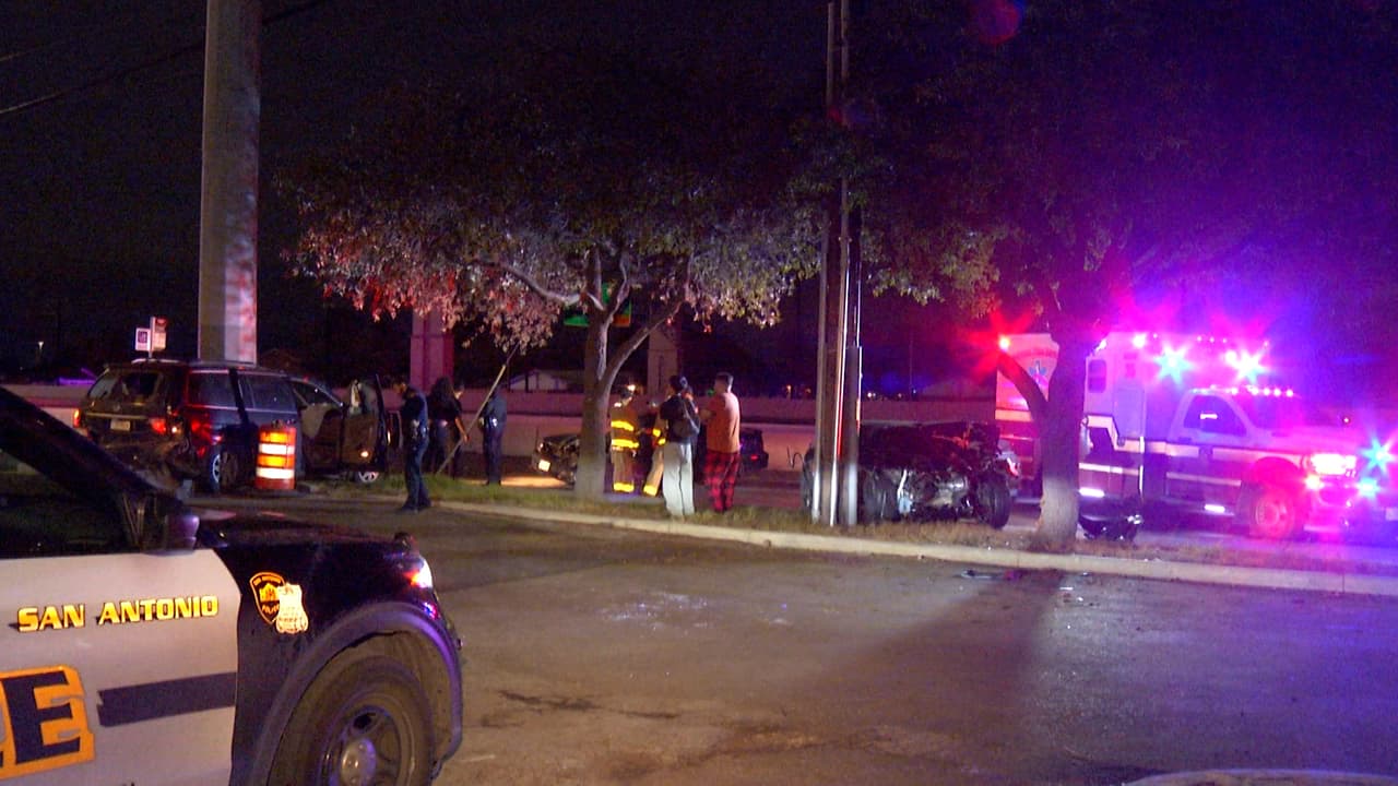 Los hechos ocurrieron alrededor de las 10:14 de la noche del jueves 5 de diciembre, en el cruce de las calles Waters Edge Drive y la lateral del 410.