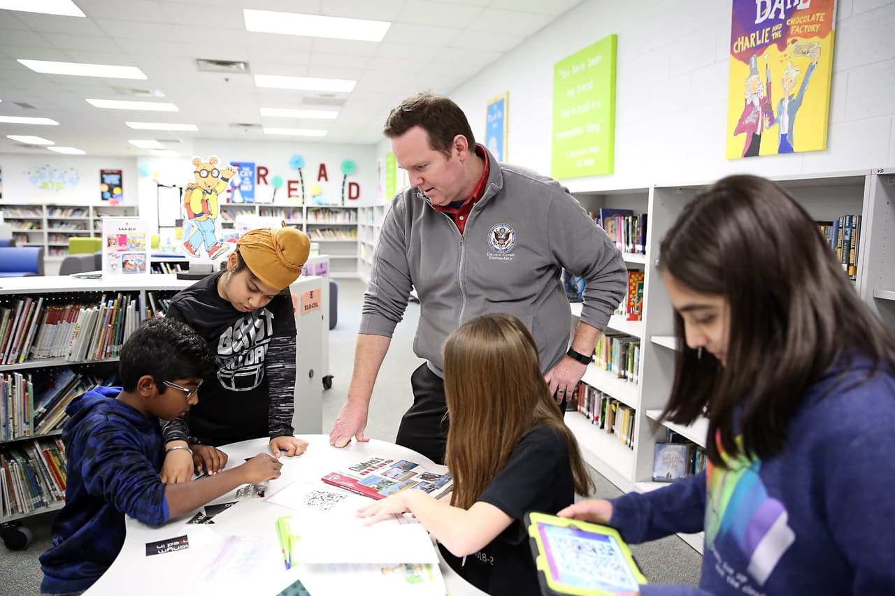 Escuelas públicas del condado de Forsyth. Fecha de inicio: 1 de agosto. Más información 
<a href="https://www.forsyth.k12.ga.us/" target="_blank">aquí</a>.