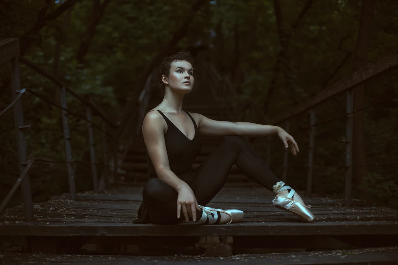 <b>Piscis</b>
<br>La personalidad soñadora de Piscis es conocida por todos. Tu pareja tiene que saber volar contigo, vivir en un mundo de fantasías y de ensueños, de universos paralelos y realidades diversas, de música y poesía.