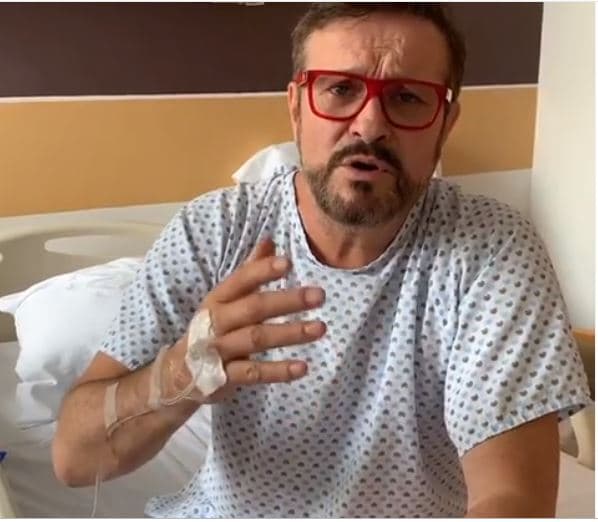 Gualberto Castro se encuentra internado en el Hospital Ángeles Clínica Londres de la Ciudad de México, en donde la semana pasada 
<b><a href="https://www.univision.com/famosos/convalecientes-en-el-mismo-hospital-arturo-peniche-gualberto-castro-hector-suarez-y-la-mama-de-carlos-espejel-fotos" target="_blank">coincidieron varios famosos enfrentando problemas de salud</a></b>: los actores Arturo Peniche, Héctor Suárez y Miguel Palmer, así como la mamá del actor Carlos Espejel.