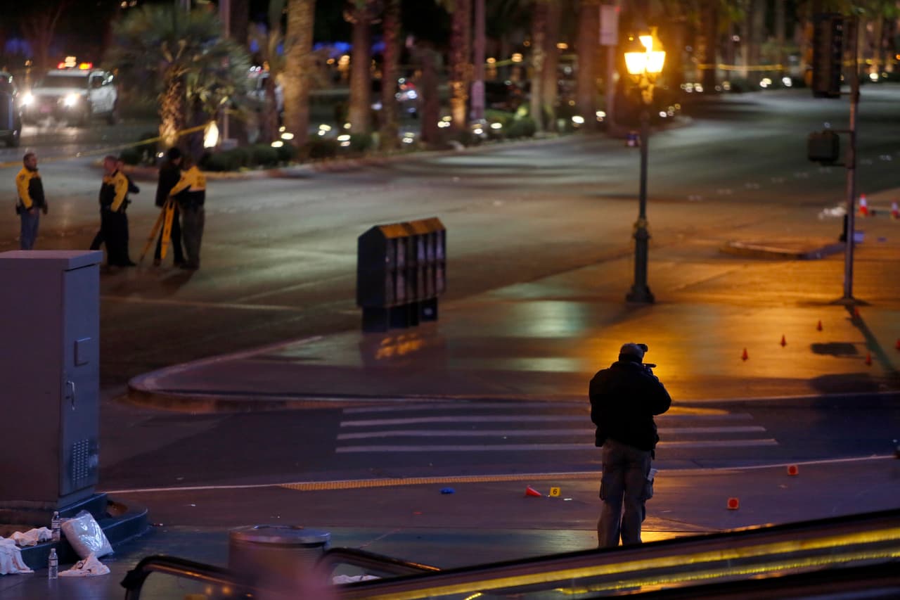 Policía de Las Vegas abatió a un hombre tras confundir un celular que portaba con un arma