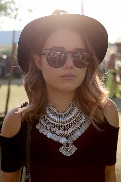 En cuanto a los accesorios, los maxi collares con diseños folclóricos serán lo más 'in' este verano.