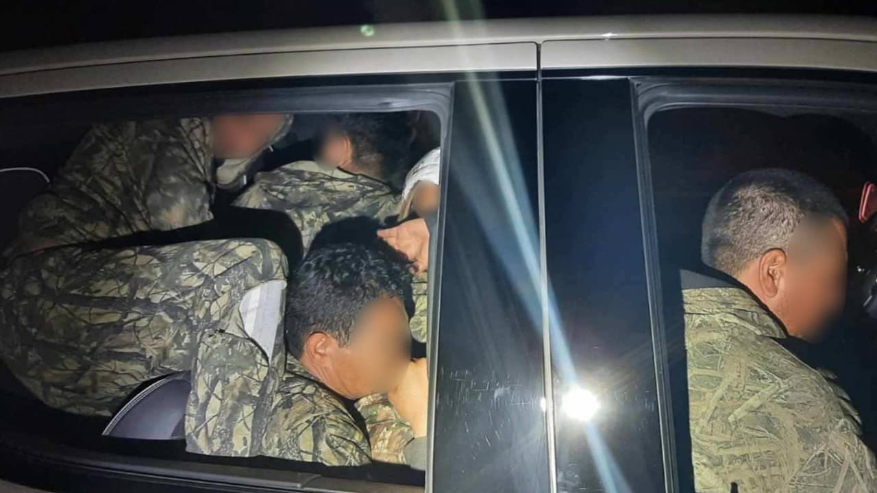 Niños desde los 13 años detenidos traficando migrantes en el condado Cochise
