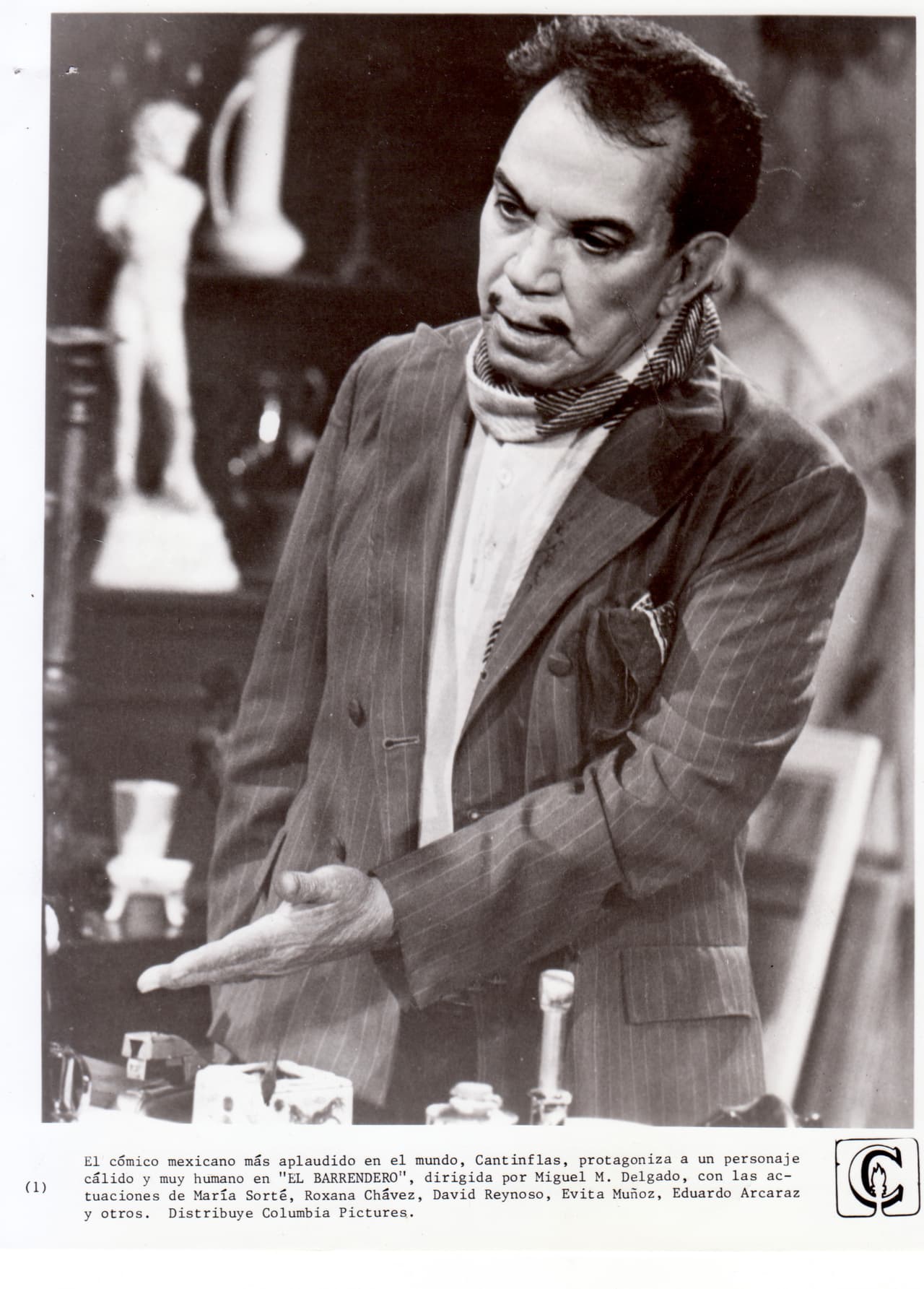 <b>Mario Moreno</b> personificó a un hombre proveniente de un barrio humilde, con un muy particular modo de hablar (en 1992 la Real Academia Española incluyó la palabra ‘cantinflear’ como verbo en su diccionario), vestido con modestos atuendos y dueño de un bigote muy peculiar.