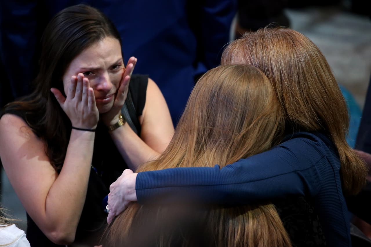 Seguidoras de Hillary Clinton parecían no creer los resultados de la elección.