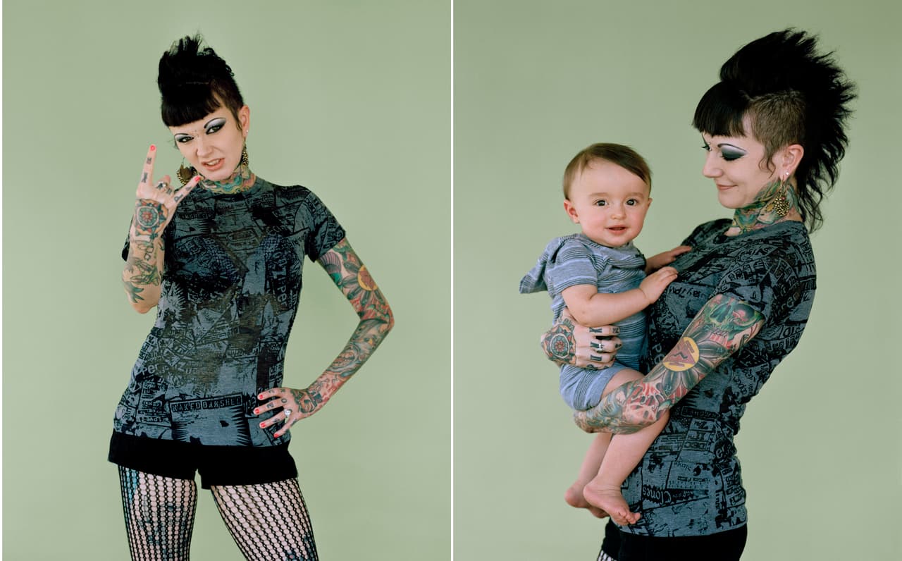 "Nadie debería decidir cómo tiene que verse la maternidad", dice Sánchez. Con sus fotografías, "le muestro a la gente diferentes maneras de ser madre".