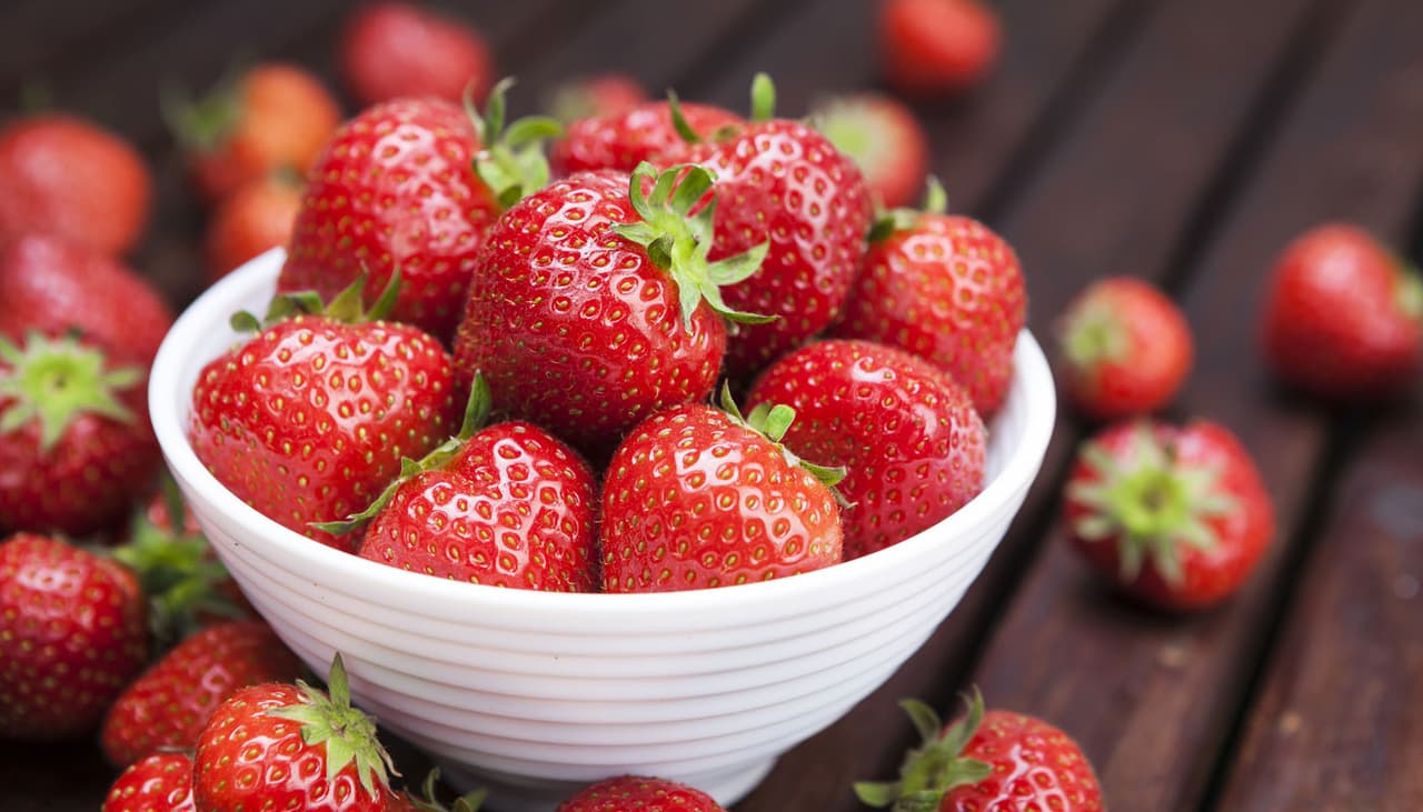Como armazenar morangos para que não estraguem rápido na geladeira
