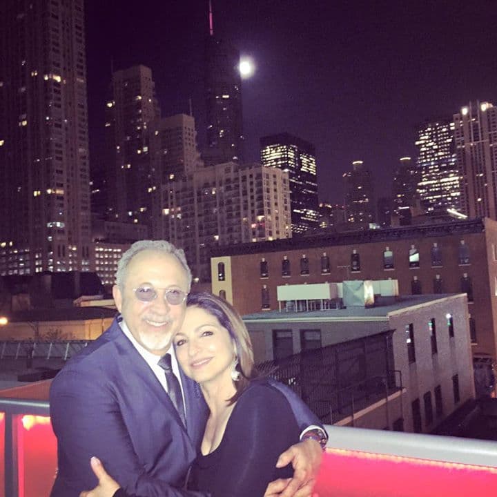 Emilio le deseó un feliz cumpleaños a Gloria Estefan. "Eres una increíble mujer, esposa, madre, abuela y más. ¡Te quiero mucho!", le escribió.