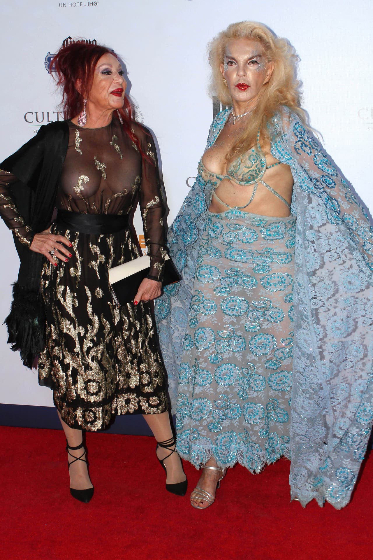 La vedette presumiendo su atuendo