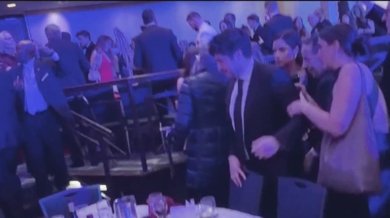 Desde mensajes de despedida hasta proteger su vida, así se vivió tiroteo en Cena de Corresponsales