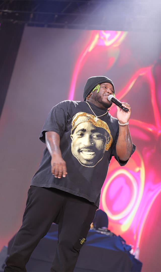 Desde Panamá, llegó 
<b>Sech</b>, la última sensación en el reggaetón que, levantó la emoción del público desde muy temprano.