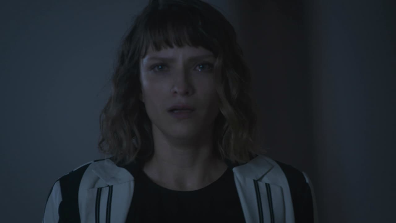 Quedando así al descubierto, ante los ojos de Leonora, la relación que ellos mantienen desde hace años y que habían tratado de mantener en secreto con tal de cumplir con los caprichos de Catalina Creel.