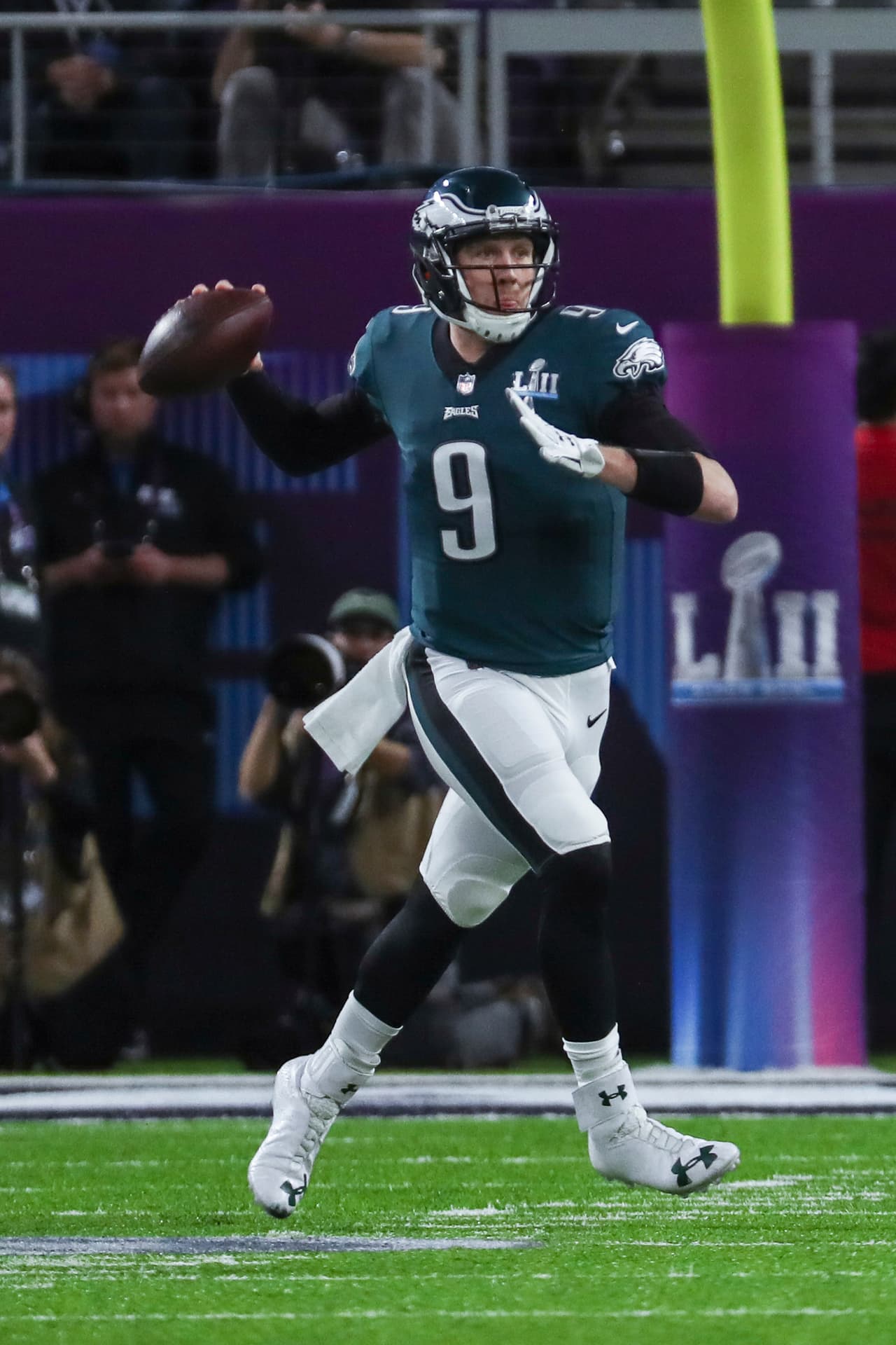 ¡Bombazo de Nick Foles! ¡Qué clase de anotación de los Eagles!