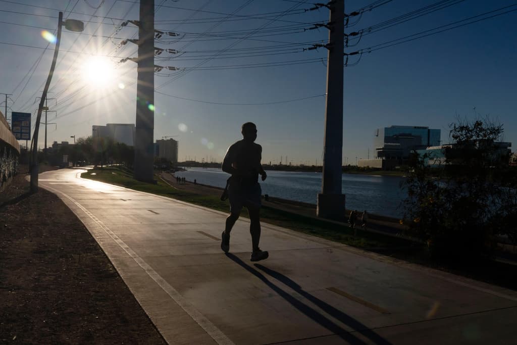 El tiempo para mañana martes: calor récord en el centro de EEUU y lluvia con nieve en el noroeste
