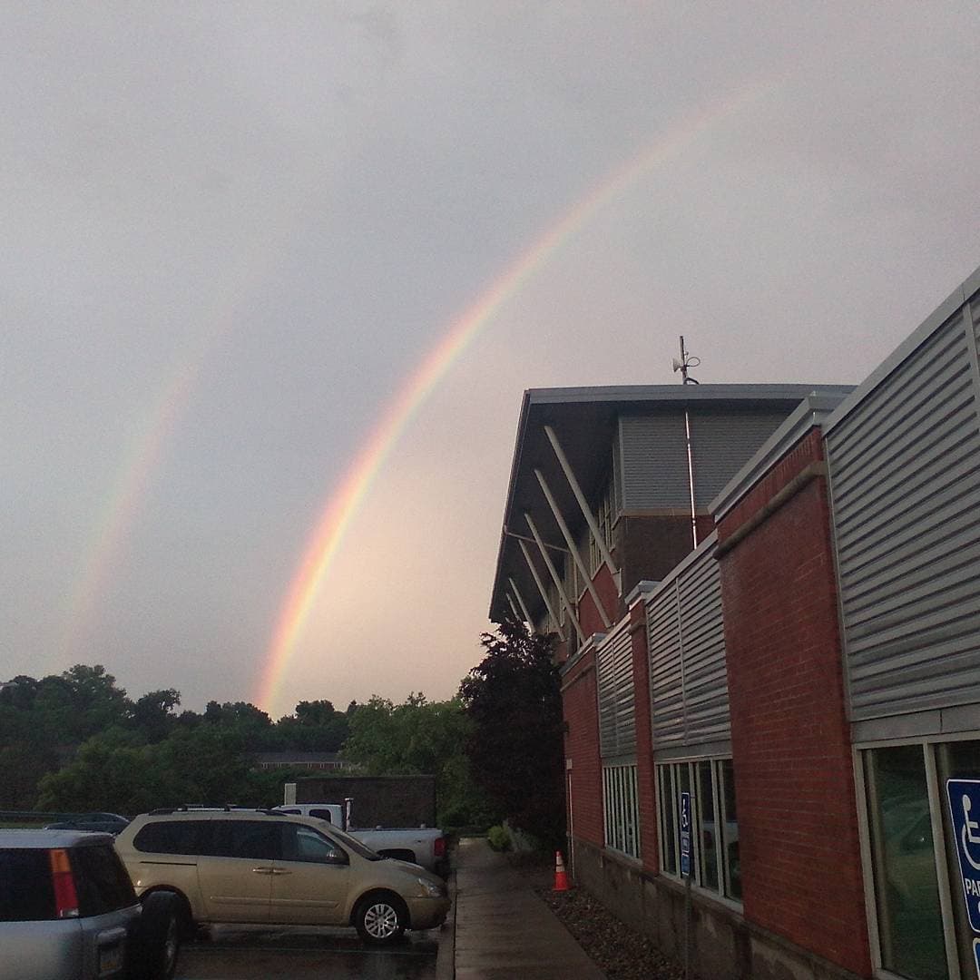 Otra ciudad pequeña que destaca -en el puesto 52 del listado- es 
<b><a href="https://goo.gl/maps/J4yWro9y5gMx239q9">Ross Township</a></b>, donde el crimen le pasa factura a cada uno de sus habitantes en el orden de 157 dólares.