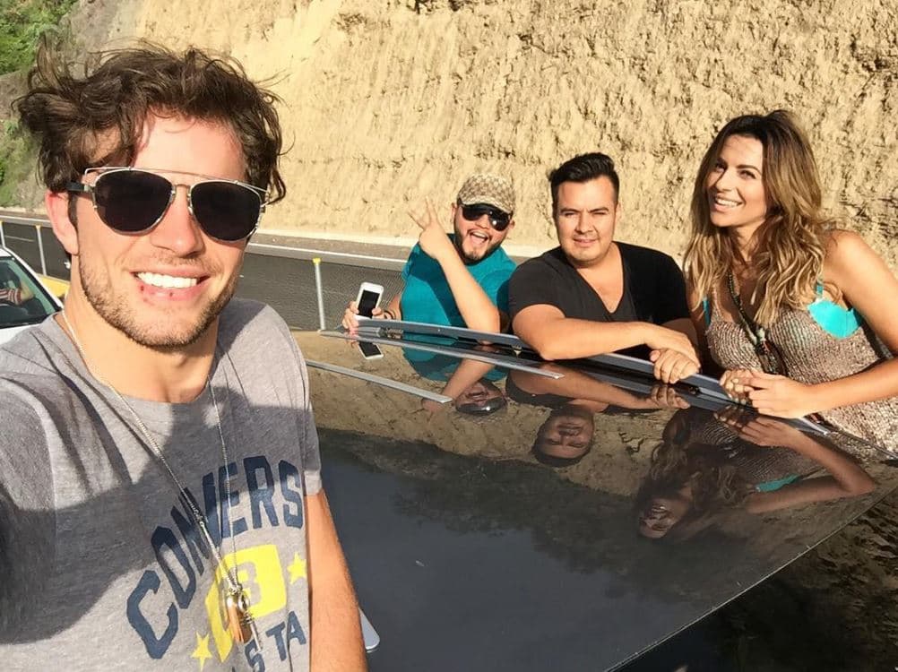 El joven galán compartía en Intagram algunos momentos al lado de la conductora, sin embargo el romance nunca se confirmó.