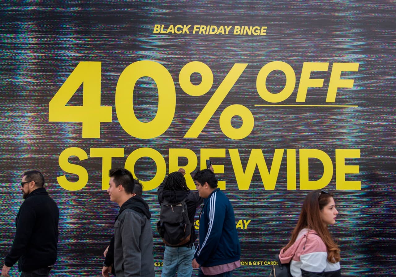 'Black Friday' dejó un récord de ventas en línea de $7.400 millones 