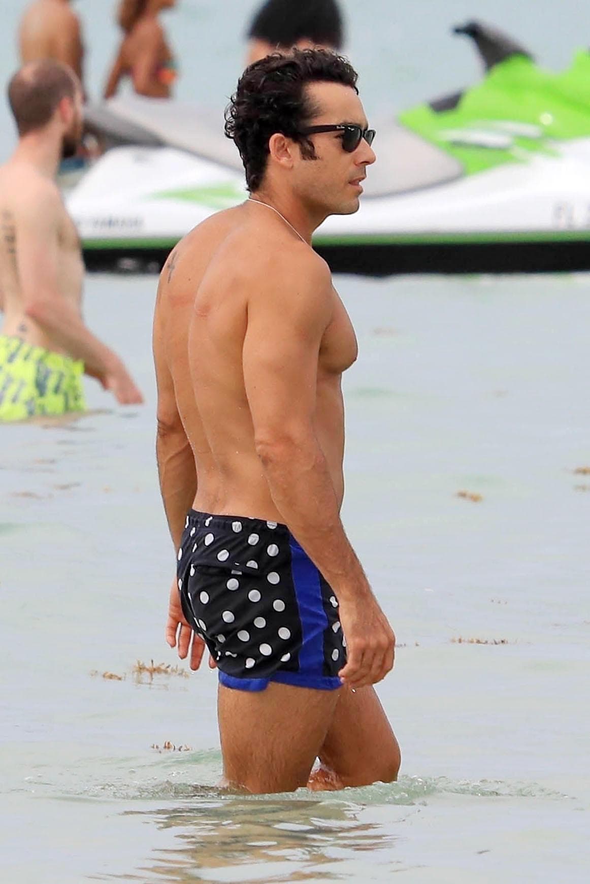 Aarón Díaz estuvo casado durante casi dos años con Kate del Castillo, de quien se divorció en el 2011.