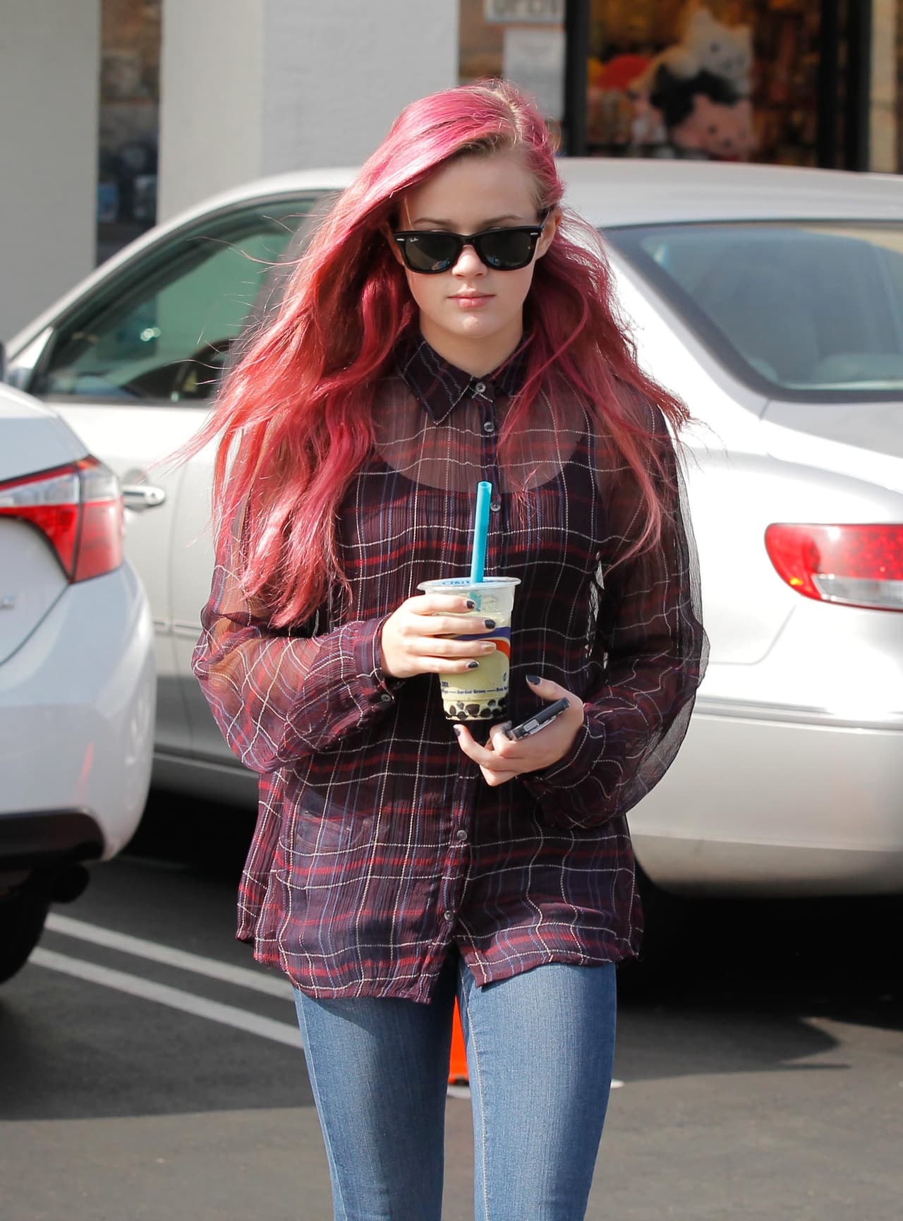 En caso de seguir los pasos de su mamá, Ava Elizabeth Phillippe podría ser una de las grandes nuevas promesas para Hollywood, ¿no les parece?