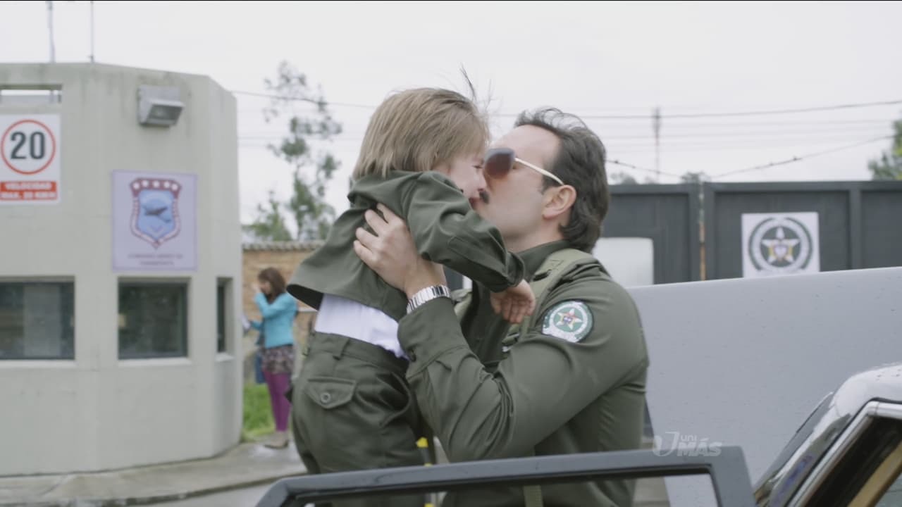 Y este es David, el hijo de ambos.